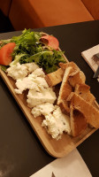 Le Milano food