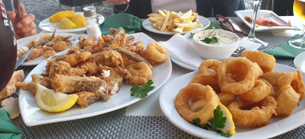 Au Bon Point food