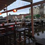 Izmir À l'intérieur