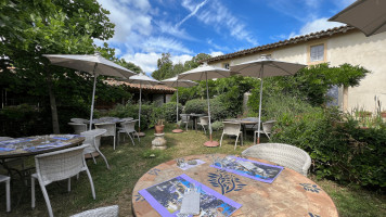 Le Chateau de la Terrasse outside