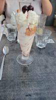 Assiette Au Boeuf drink