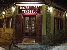 Refuge Napoléon Vars outside