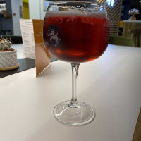 Holiday Inn Calais drink
