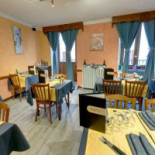 Hôtel Du Cheval Blanc inside