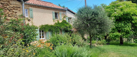 Chateau le Haget Restaurant outside