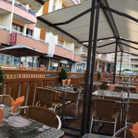 De L'étoile Esterno