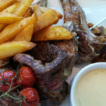 La Table des Troubadours food