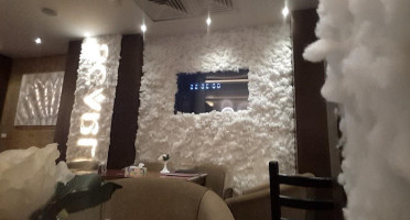 Scarlet À l'intérieur