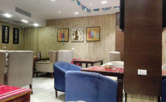 Scarlet À l'intérieur