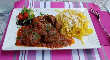 Cafe de la Paix food