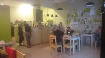 Red Cat À l'intérieur