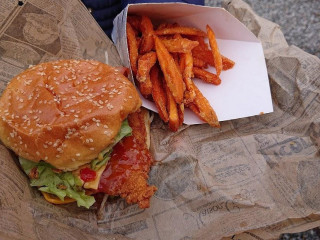 Chez Toyo Snack Et Jeux