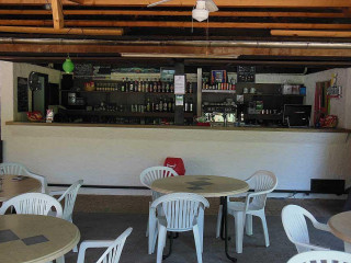 Camping De La Plage Bord De Lac Auvergne