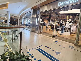 Pizzeria Lo Scalco E Il Lago