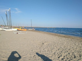 La Plage Des Bikinis