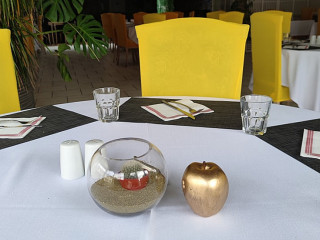 La Pomme d'Or Hotel Restaurant