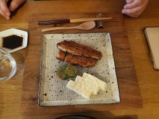 Enyaa Cave à Saké Et Champagne)