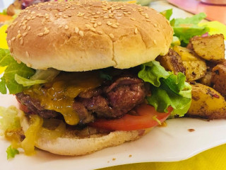 Bistrot Gourmand Depuis 1998 Ravioles Galettes De Sarrasin Salades Gratins Crêpes Gaufres Pâtisseries