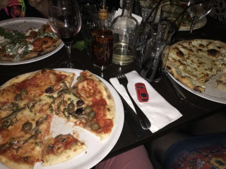 La Cantina Italien Le Vésinet En Salle Et Terrasse Pizzeria Service Traiteur Italien Sur Place Et à Emporter