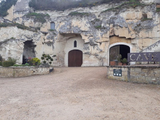 Cave Monplaisir