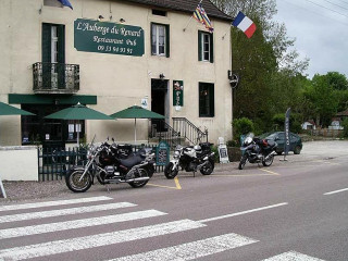 Building For Sale: Auberge/bar/restaurant