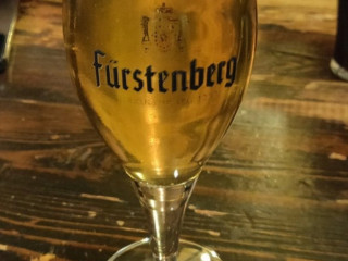 Le Bistro Des Delices