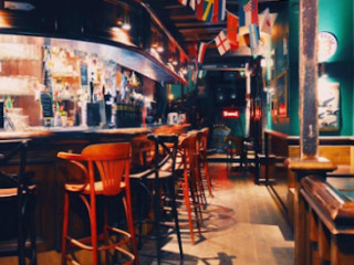 Le Galway, Irish Pub