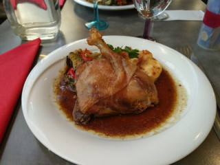 Supr'm Cafe