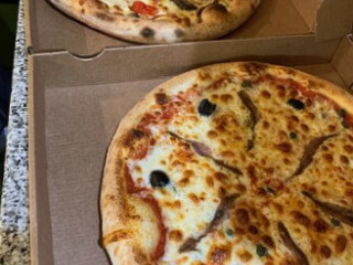 Pizza Mangione