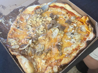 Pizza Carlone