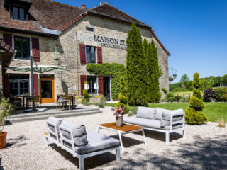 Hostellerie Des Monts De Vaux