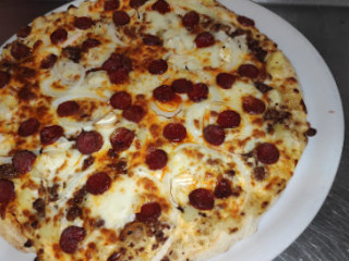Pizza Garnie
