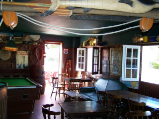 Le Clifden Pub