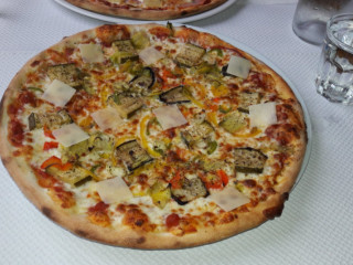 La Pizza Doree