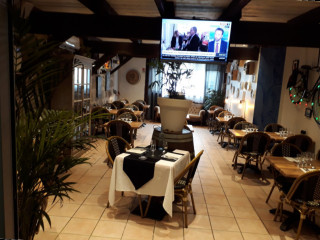 O'porto Restaurant Cafe