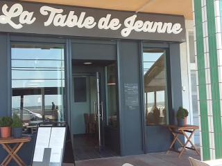 La table de jeanne