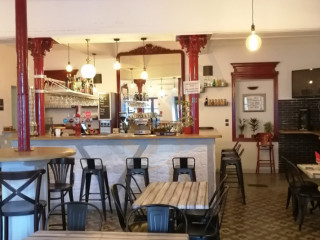 Le Grand Cafe Fabrezan