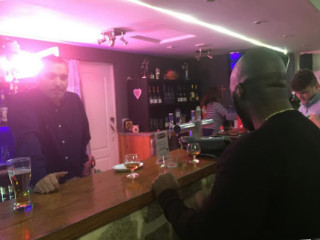 Le manoir bar