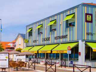 Brasserie Plage Acadie