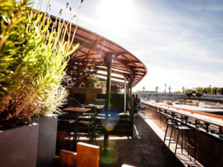restaurant image