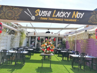 Sushi Lacky Noy