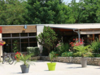 restaurant image