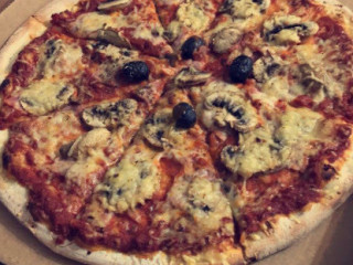 Pizza Romaine