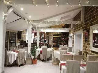 Auberge De La Source