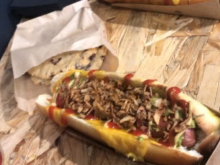 Karl Maison Du Hot Dog