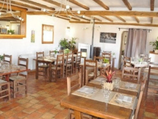 Le Bistrot De Lagarde