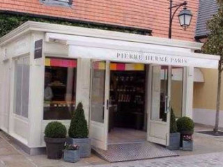 Pierre Hermé Paris