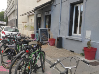 Ponyo Café Vélo