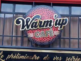 Warm Up Café