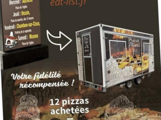 Pizza Cuite Au Feu De Bois